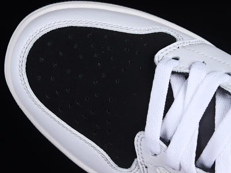 All categories Air Jordan Jordan series basketball shoes Air Jordan 1 Low Travis Scott x Air Jordan 1 Low OG AJ1 Joe 1 black and white panda reverse inverted hook joint casual sports basketball shoes DZ4317-100